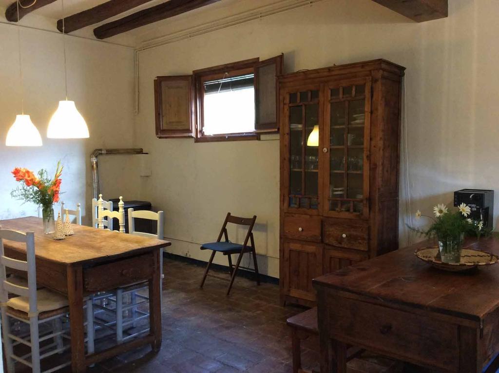 La Casanova De Beuda Villa Room photo
